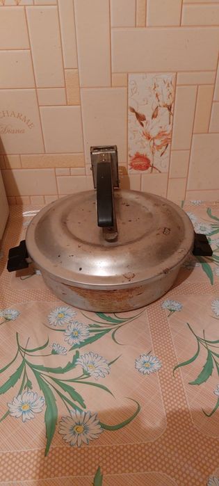 Продам чудо печку за 10000. В хорошем состоянии.