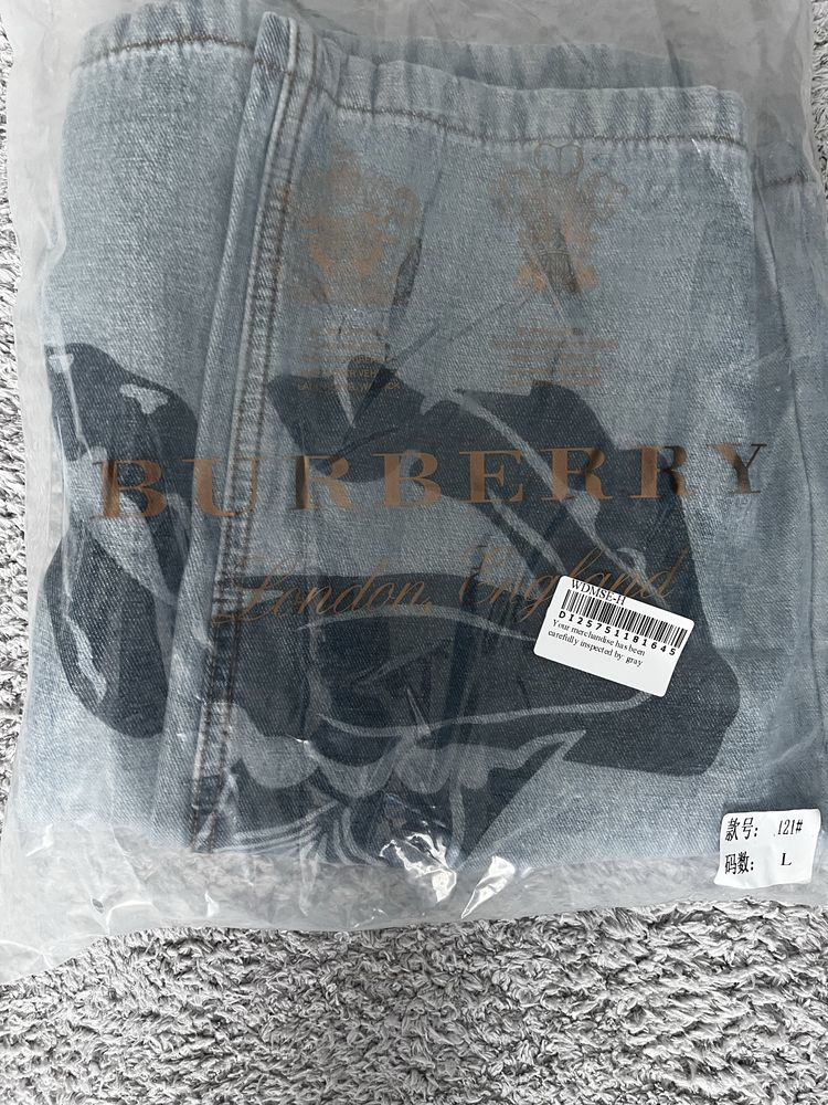 Дънки burberry 31-31