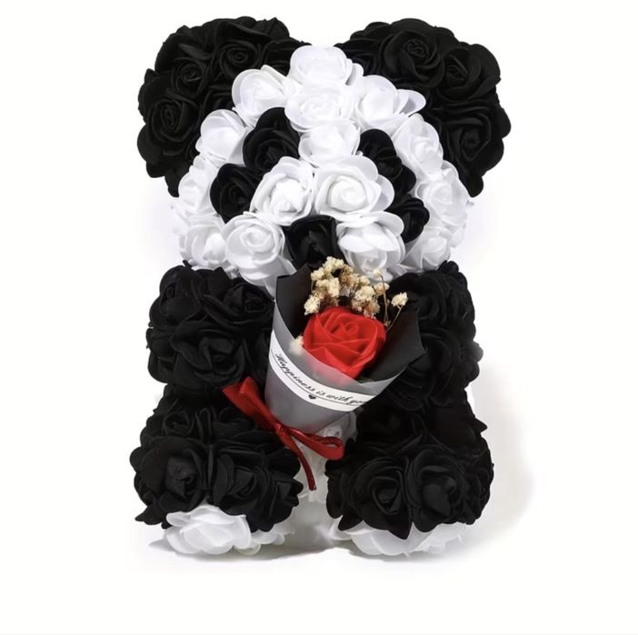 Перфектният подарък за момиче, гадже или жена – мече от рози!