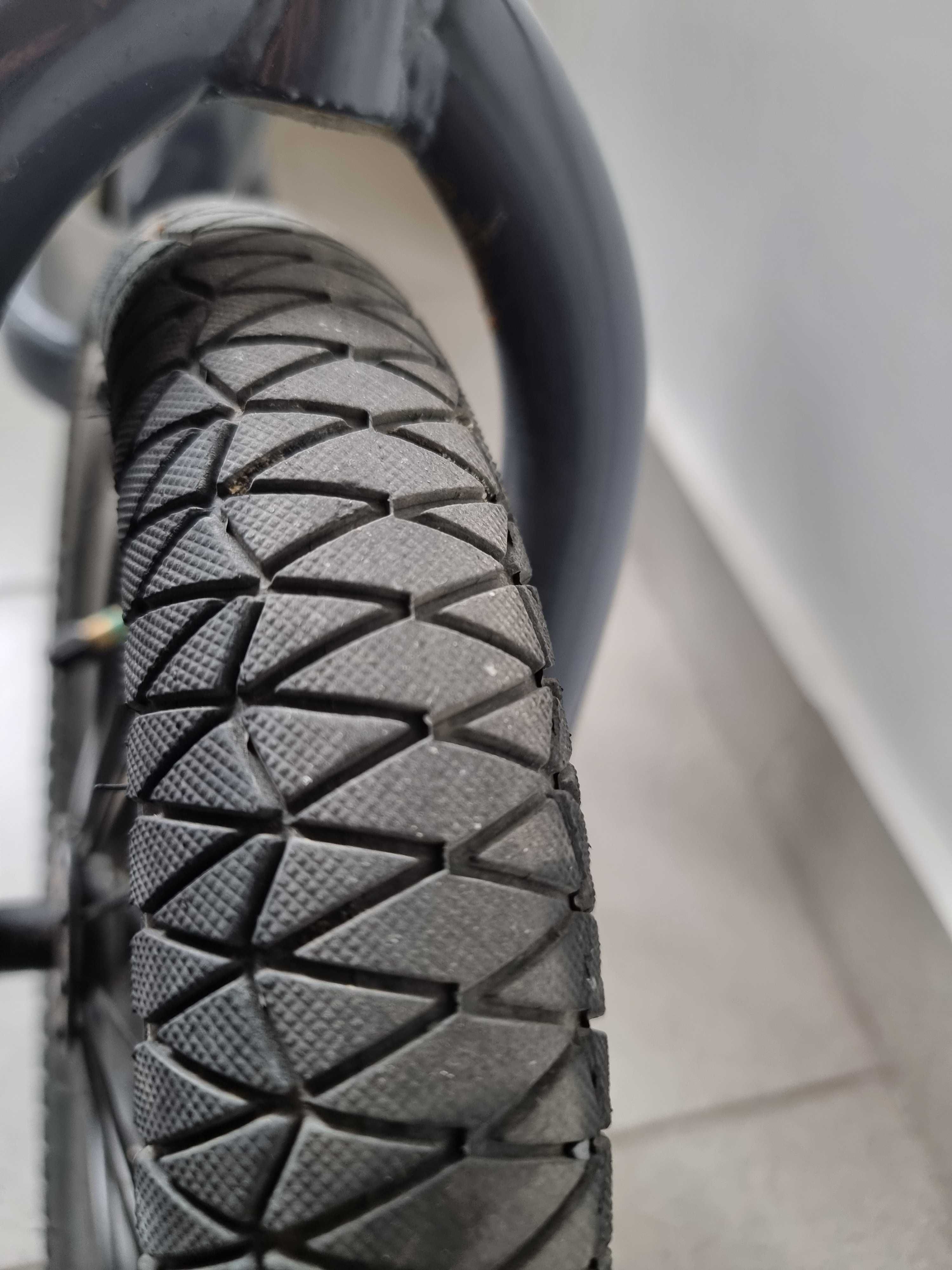 Колело за баланс Trybike