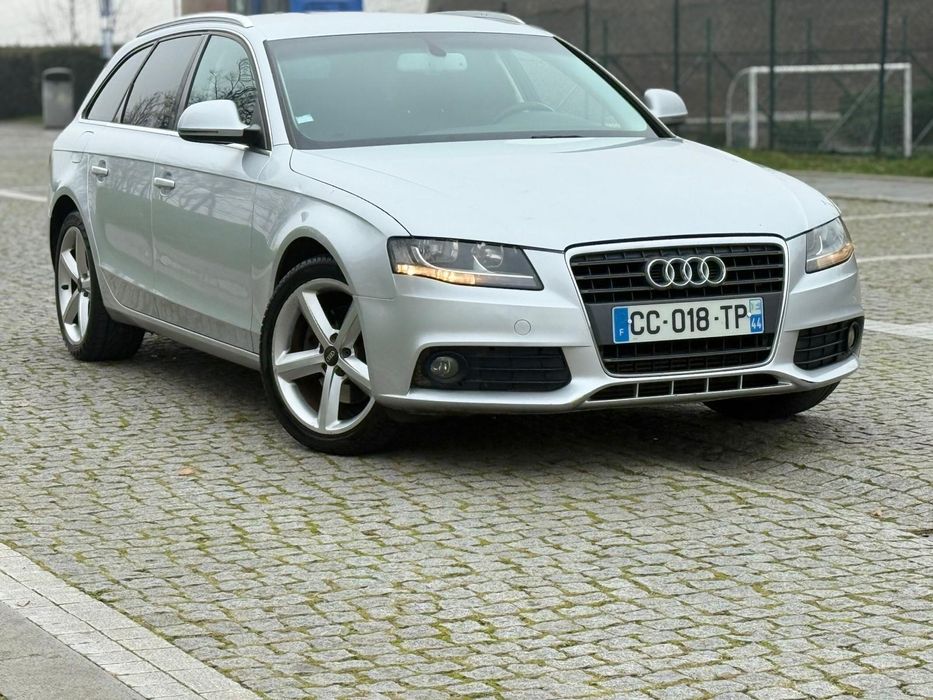 Audi A4 B8  2.0 143 ch