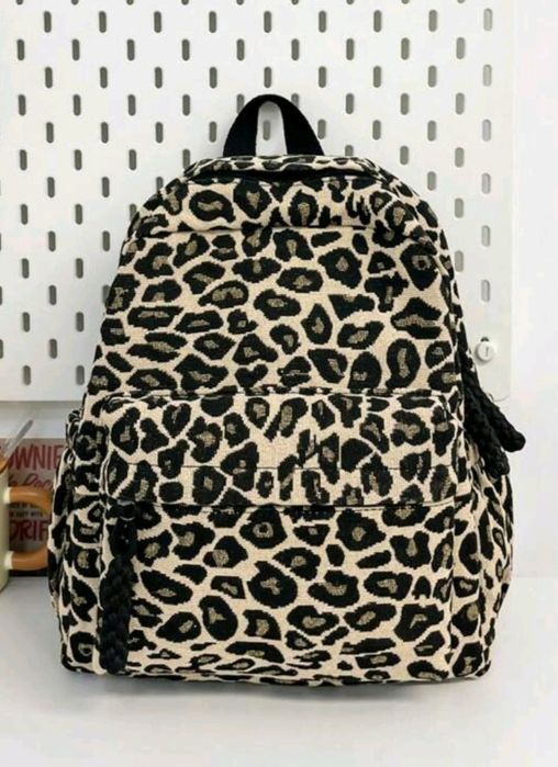 Ефектна Дамска Раничка