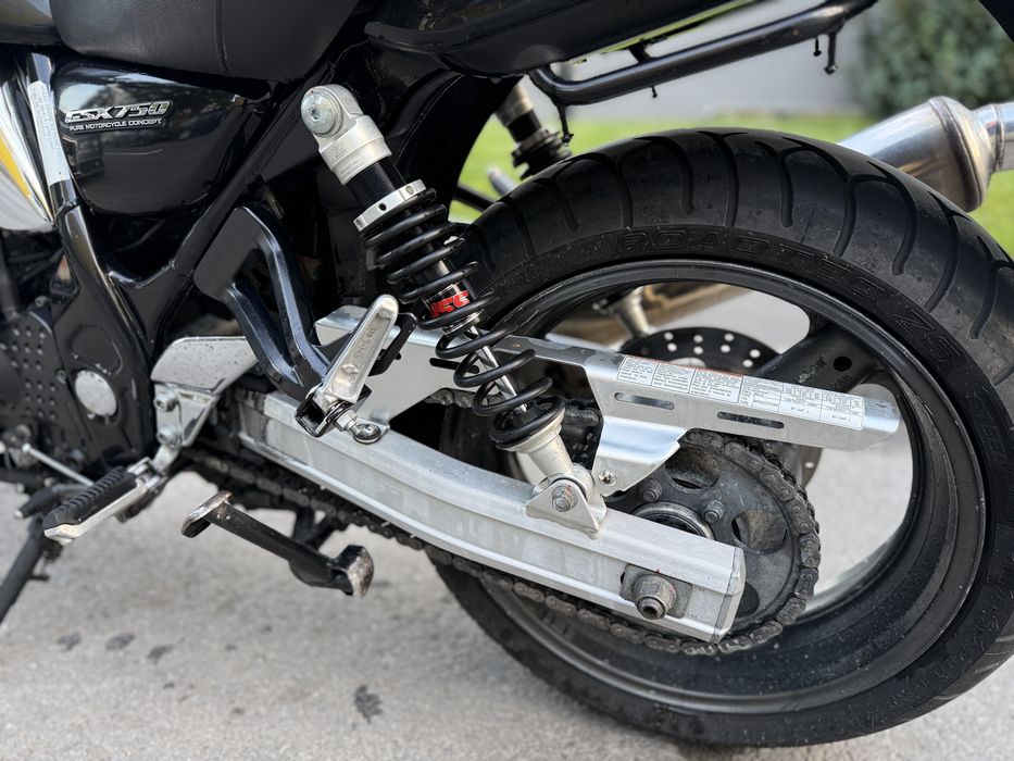 Suzuki GSX 750 Inazuma – 2000, 66787km, întreținută, gata de drum