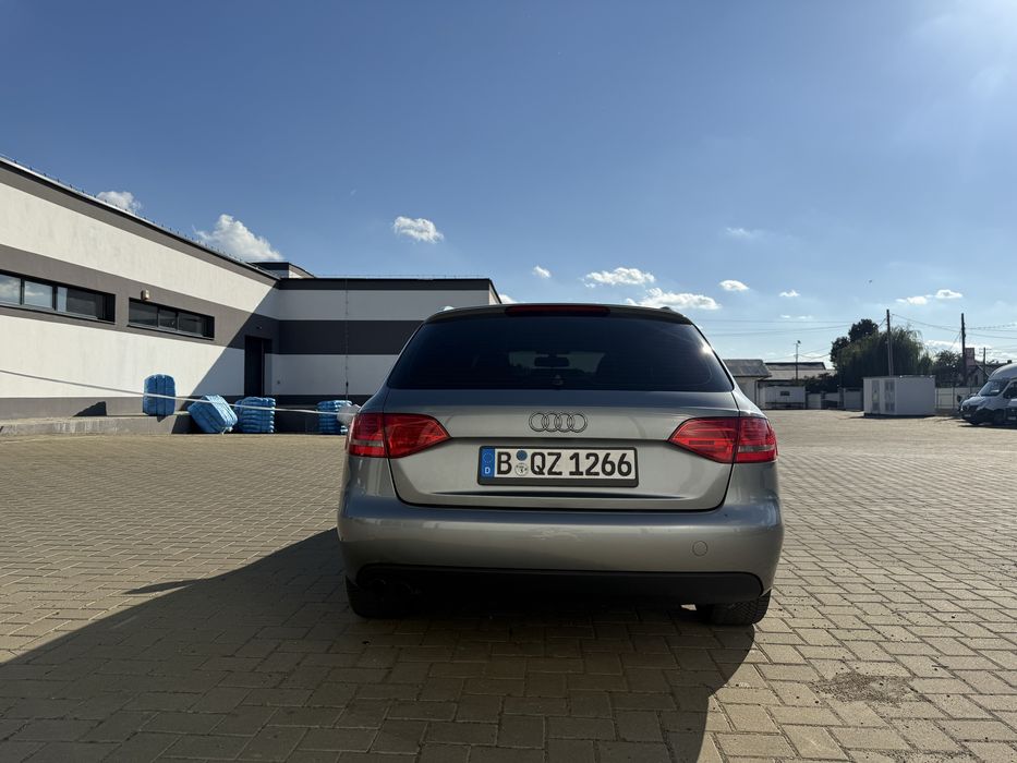 Audi A4 B8 - Masina de Afaceri la Pret de Logan!