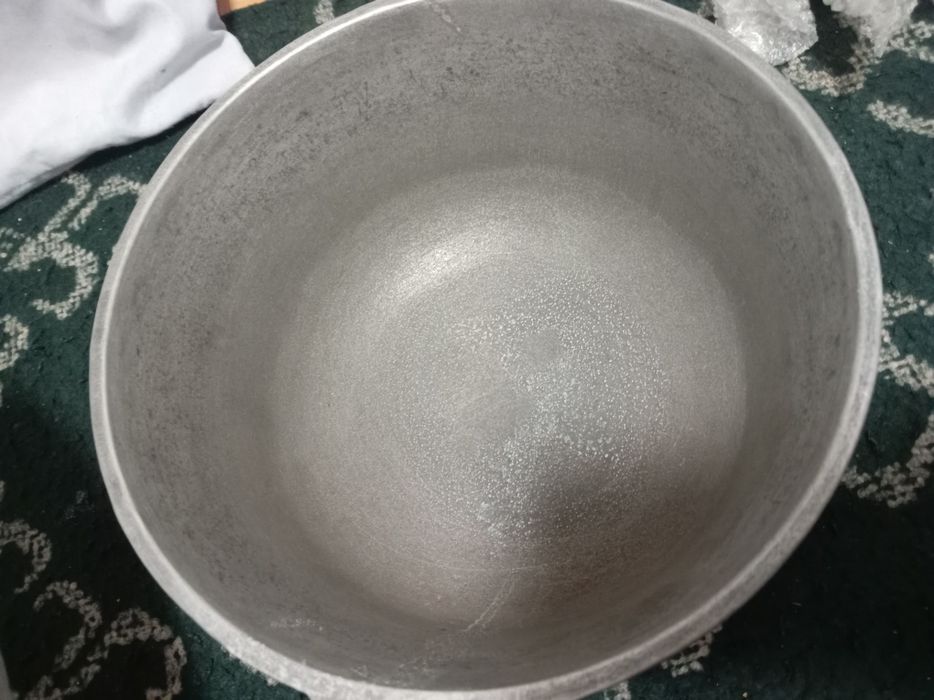 Gaz qozon sotiladi yangidek turibdi kam ishlatilgan