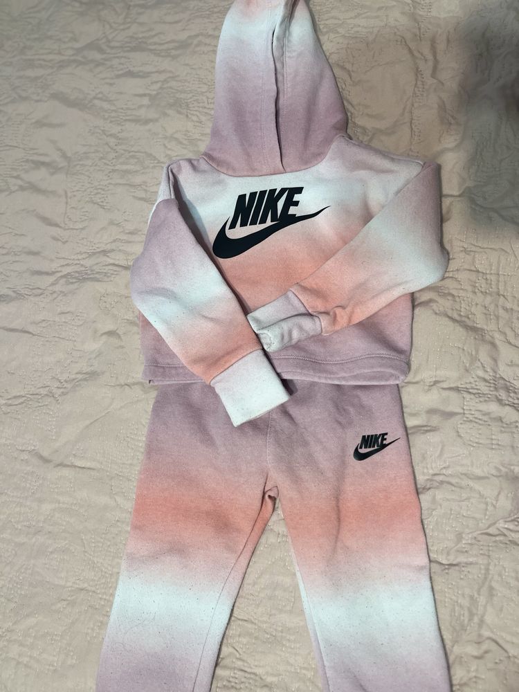 Комплект Nike момиче 92