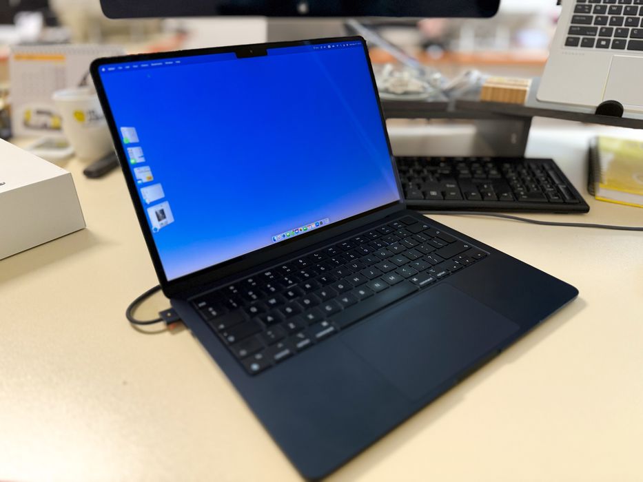 Macbook Air 13" M2 2022 Midnight