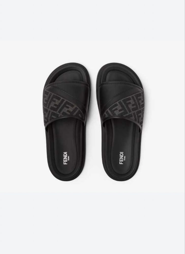 Мъжки чехли Fendi