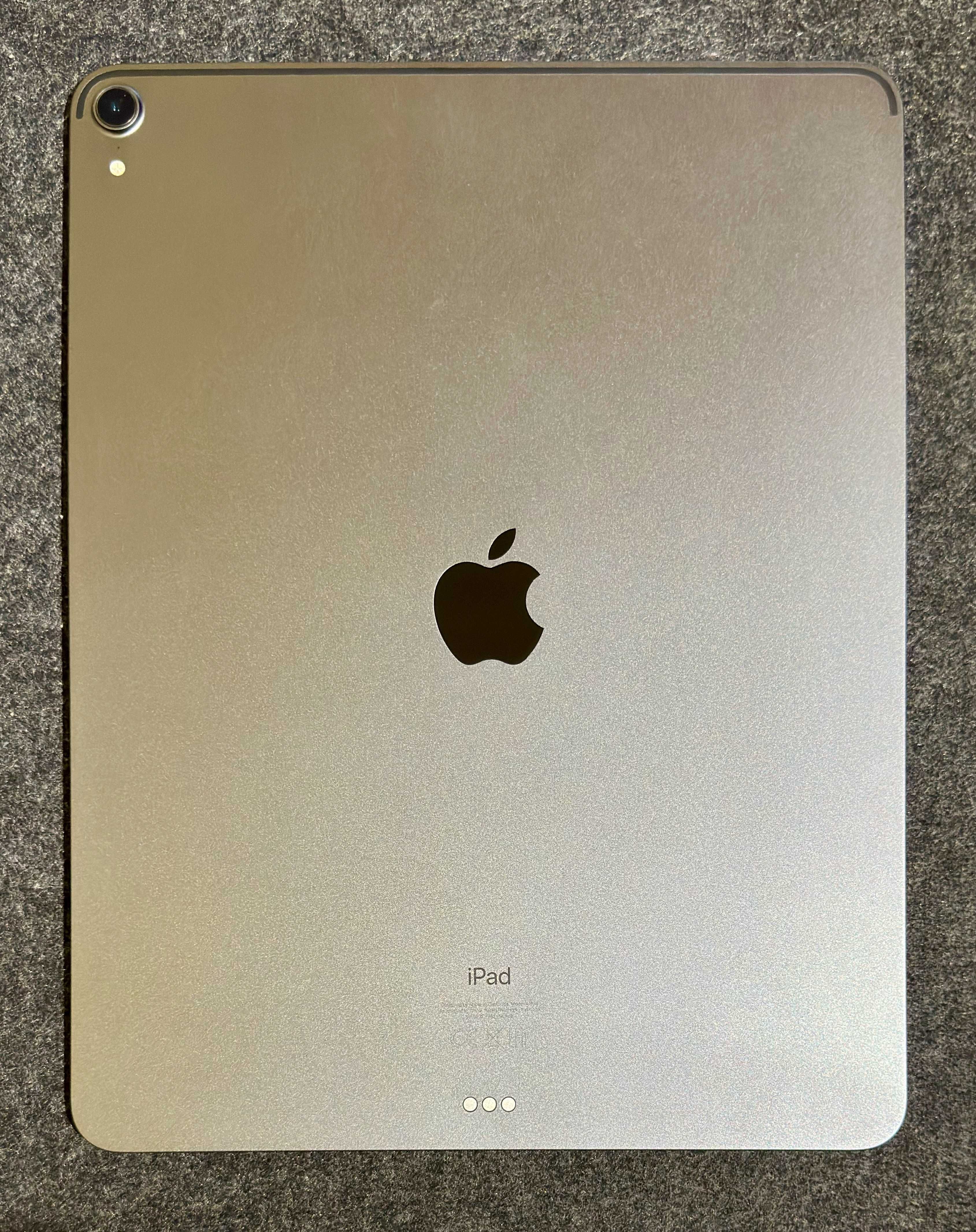 Apple iPad Pro 12.9" 3rd Gen 64GB Wi-Fi + Apple Pencil