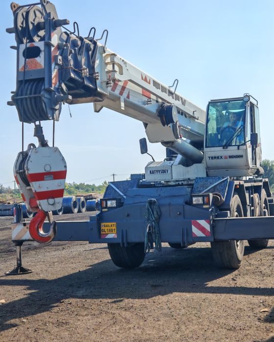 Macara ,automacara ,Hiab ,buldoexcavator ,excavator ,volă,încărcător