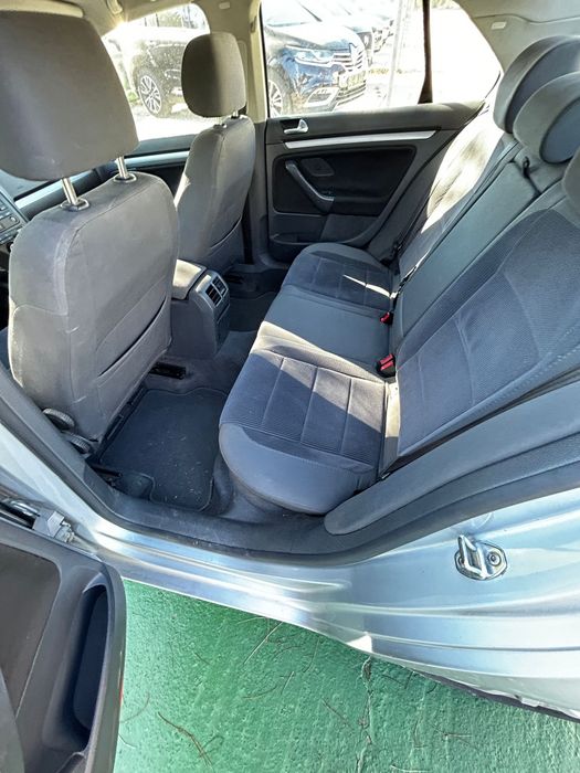 Vând volkswagen jetta 1.9Tdi