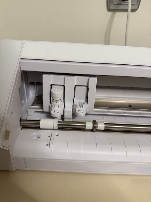 Режещ плотер Silhouette Cameo 4