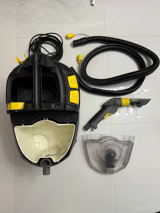 Aspirator injectie extractie Karcher puzzi 8/1