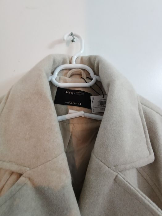 Palton Synsay nou cu eticheta mărimea 44 xxl