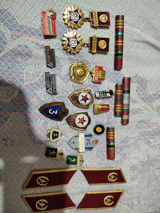 Разные монеты значки