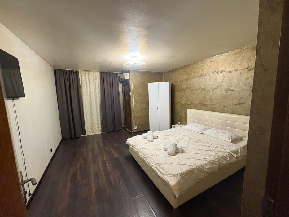 Inchiriez regim hotelier in brazda G7