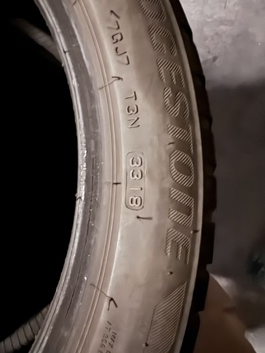Anvelope Bridgestone iarna 225 45 18