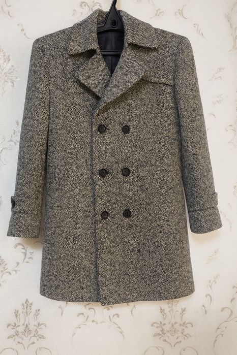 Продаётся мужской пальто