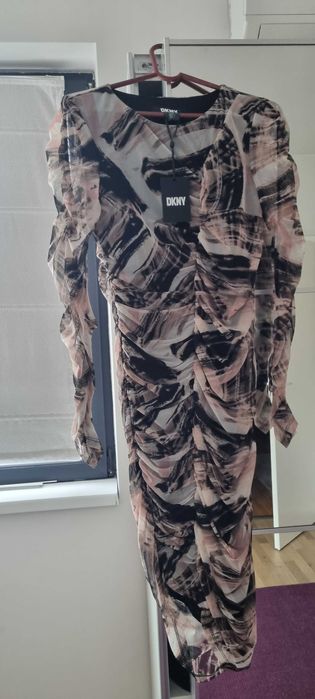 Vand rochie ocazie DKNY, marimea S, nou, lunga, din dantela,
