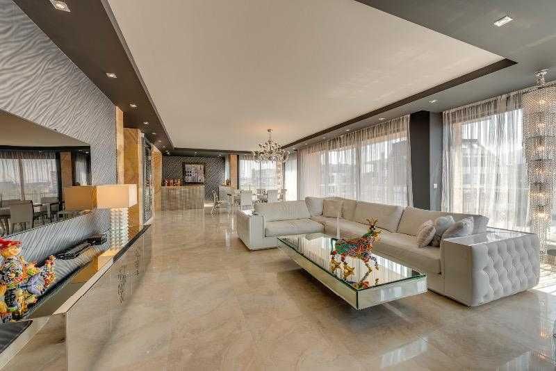 Продава се Четиристаен апартамент в София, Западен парк - 107 кв.м за 1496 €/кв.м - Снимка #1