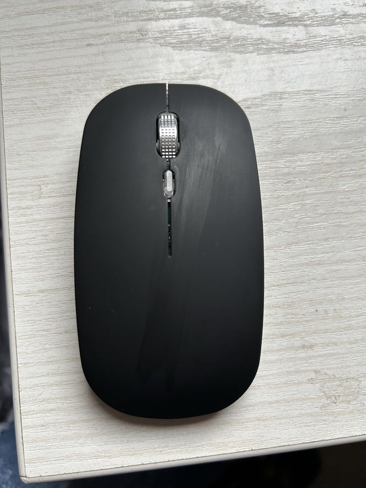 Tastatura și Mouse Bluetooth