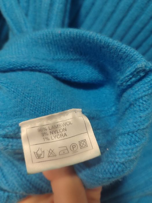 Красива вълнена жилетка PROLOOG 96%WOOL