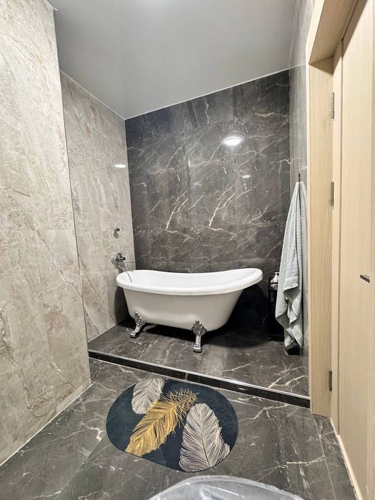 Parisien Продается 4 комнатная квартира ремонт Мукимий Яккасарай