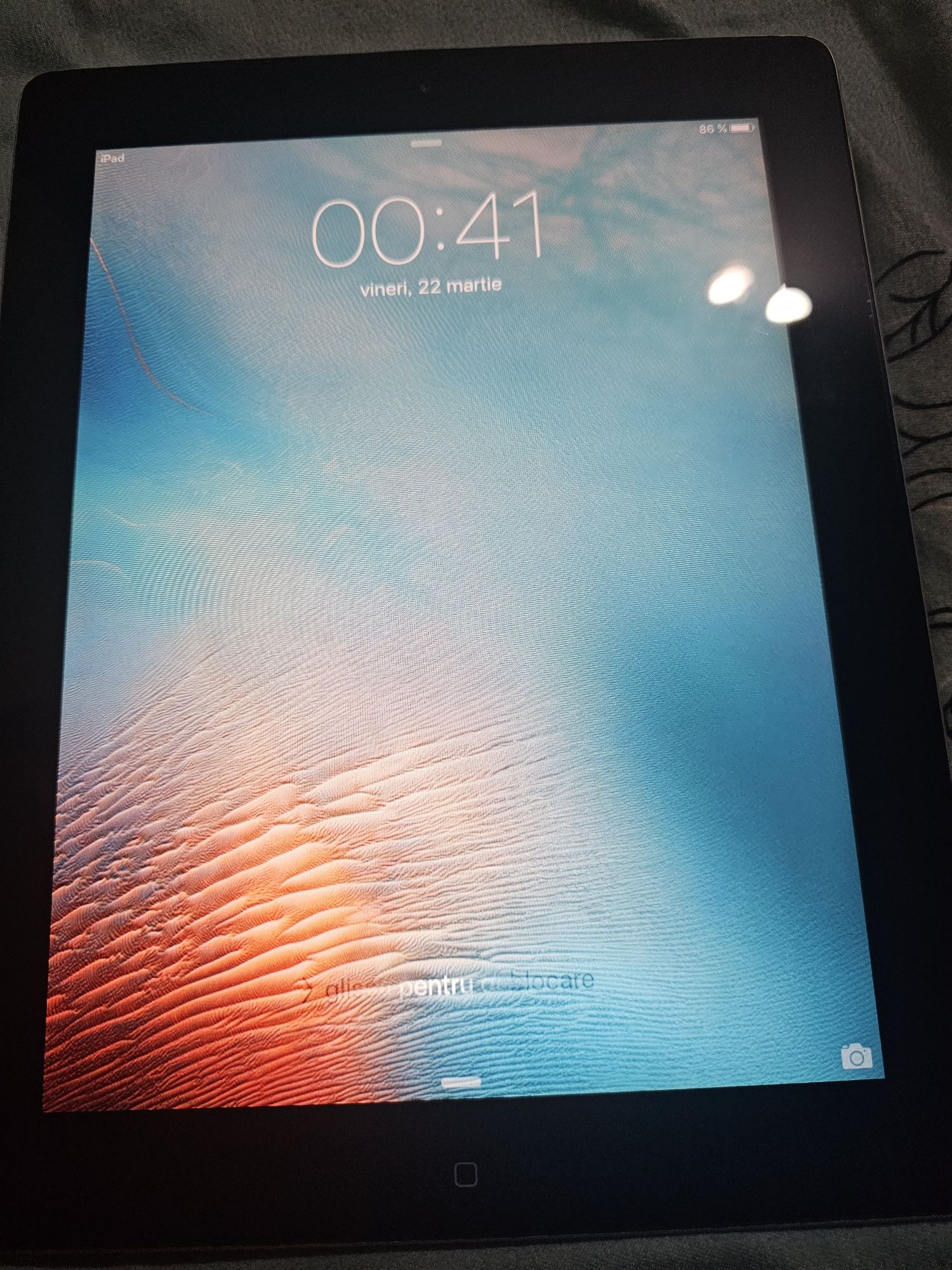 iPad Apple vând urgent