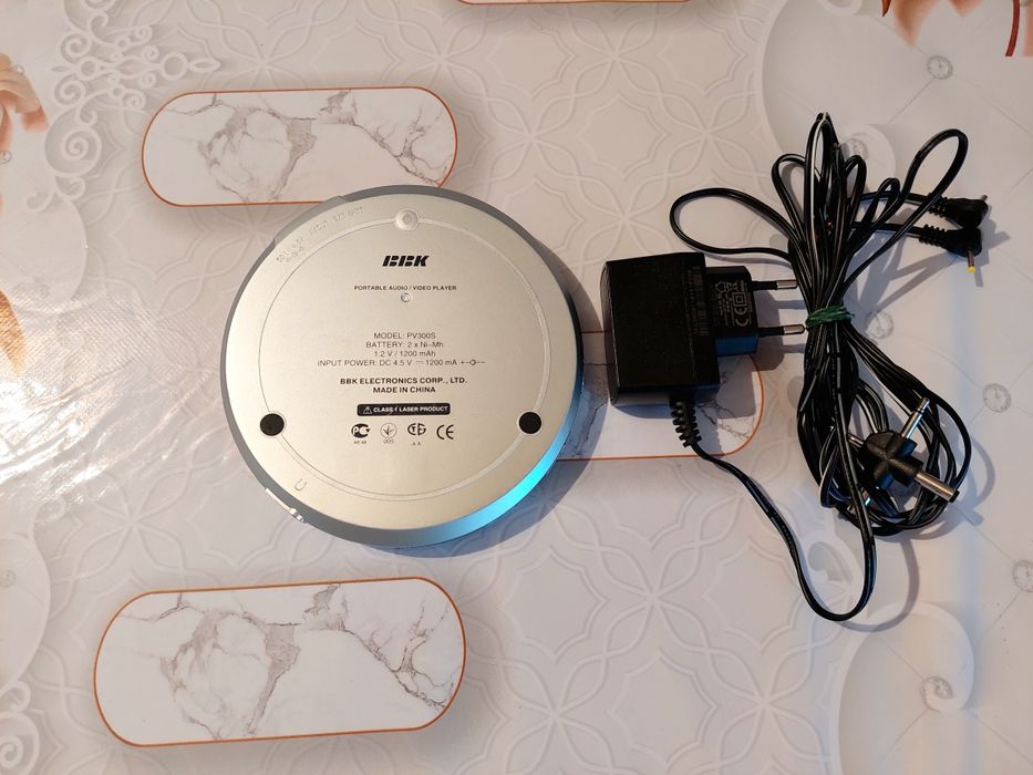 Продам плеер CD BBK