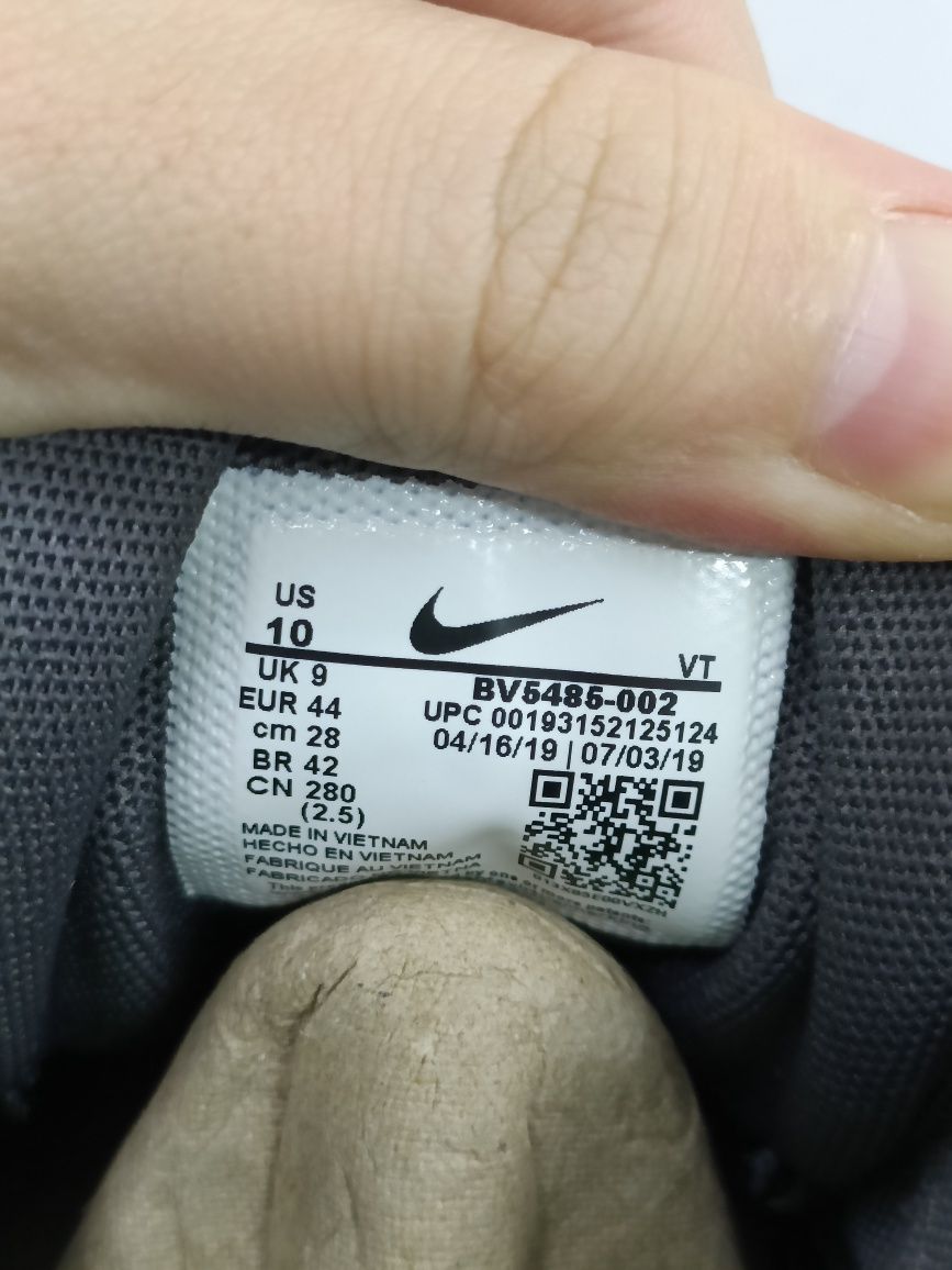 Nike Air Max 200 номер 44