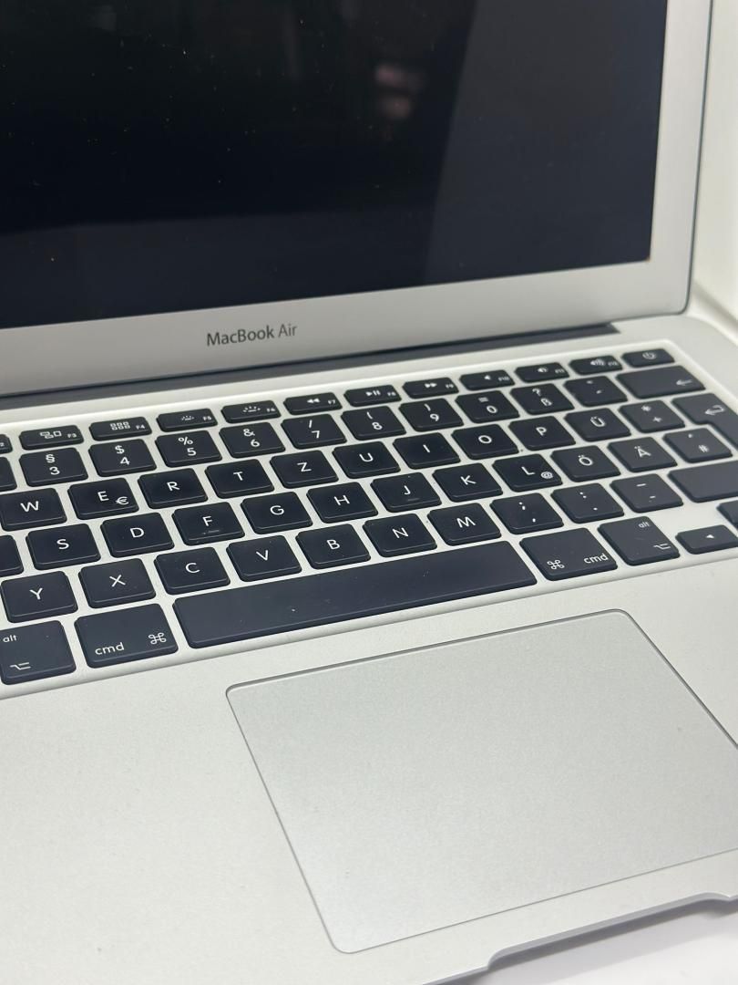 MacBook Air 13? 2017, i5 1.8 GHz, 8 GB, 128 GB, Silver -A-
