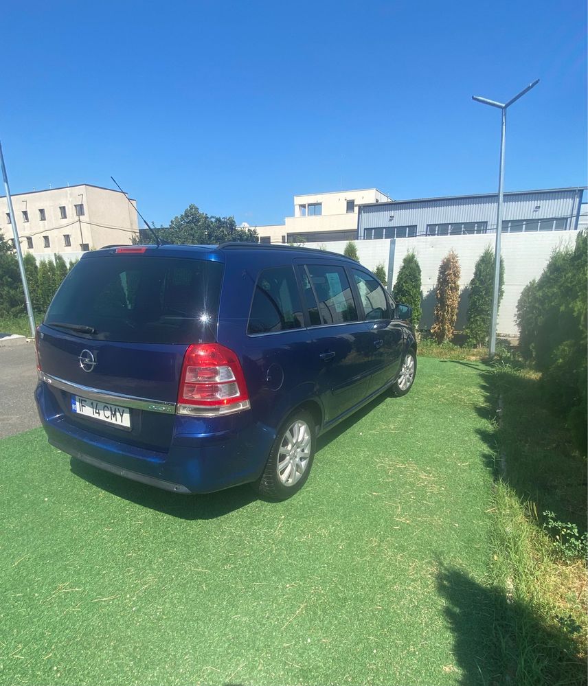 Vând Opel Zafira B 2010 1.7 CDTI
