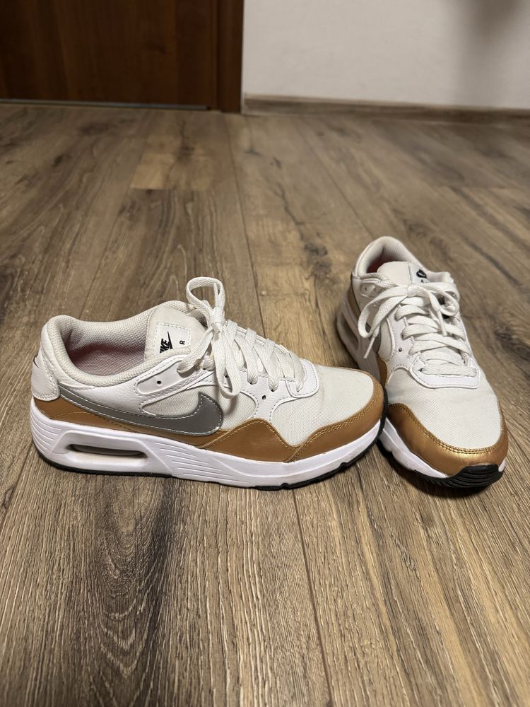 Маратонки Nike air max SC