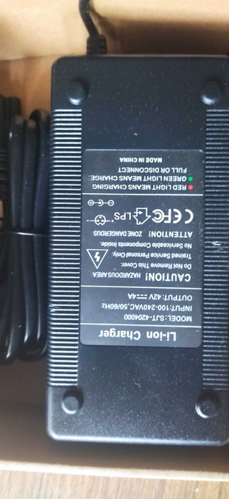 Nou! Încărcător 36v(42v 4a)