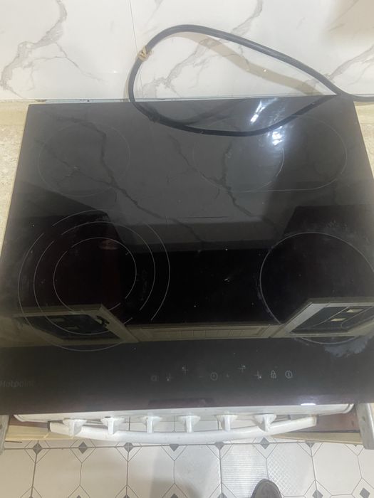 Варочная поверхность Hotpoint