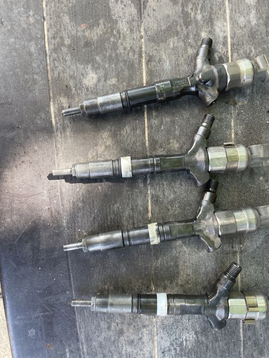 Injectoare 3.0 diesel toyota