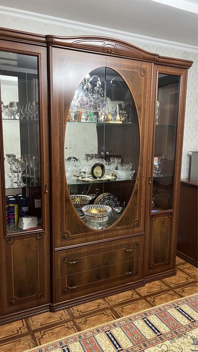 Продам гарнитур для гостиной комнаты