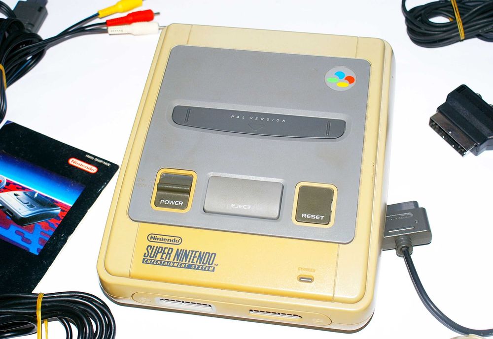 SNES Super Nintendo конзола + подарък игра The Addams Family Нинтендо