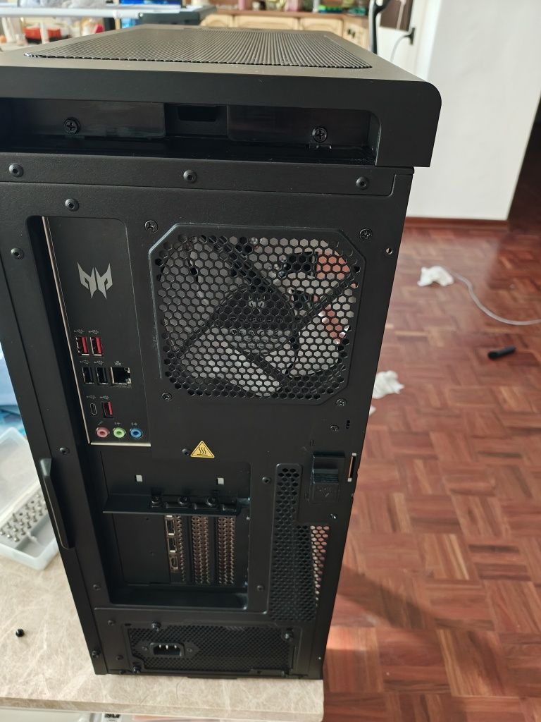Геймърски кмпютър Acer Predator Orion 7000 PO7-640