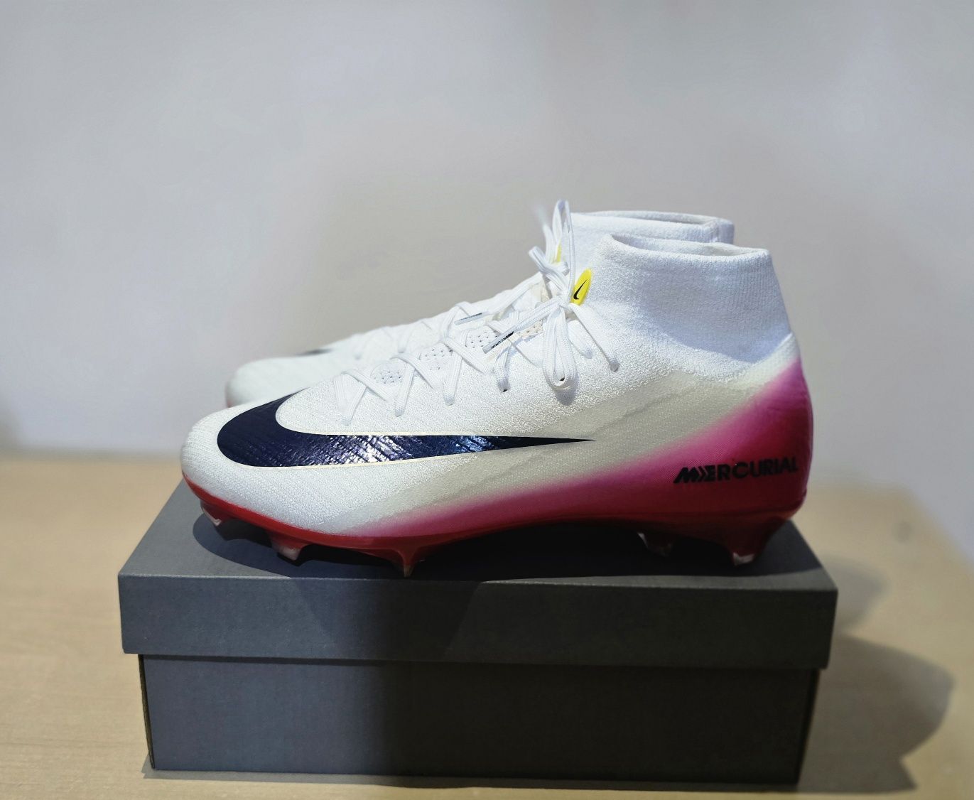 Air Zoom football butsi qulay va chiroyli
