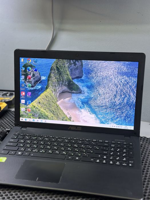 Продается ноутбук ASUS