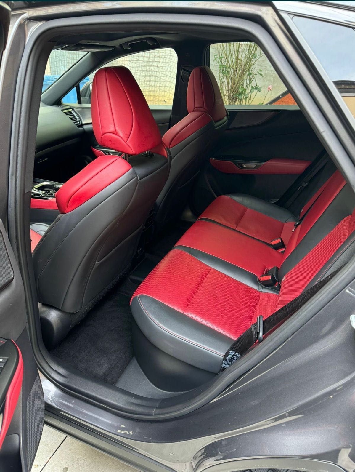 Lexus NX450H+ 73000 km reali