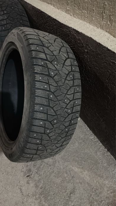 Балон с шипами тайота 75