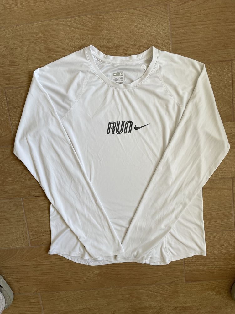 Дамска спортна блуза Nike