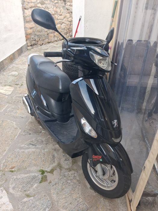 Скутер 50 кубика пежо цена 950 лева