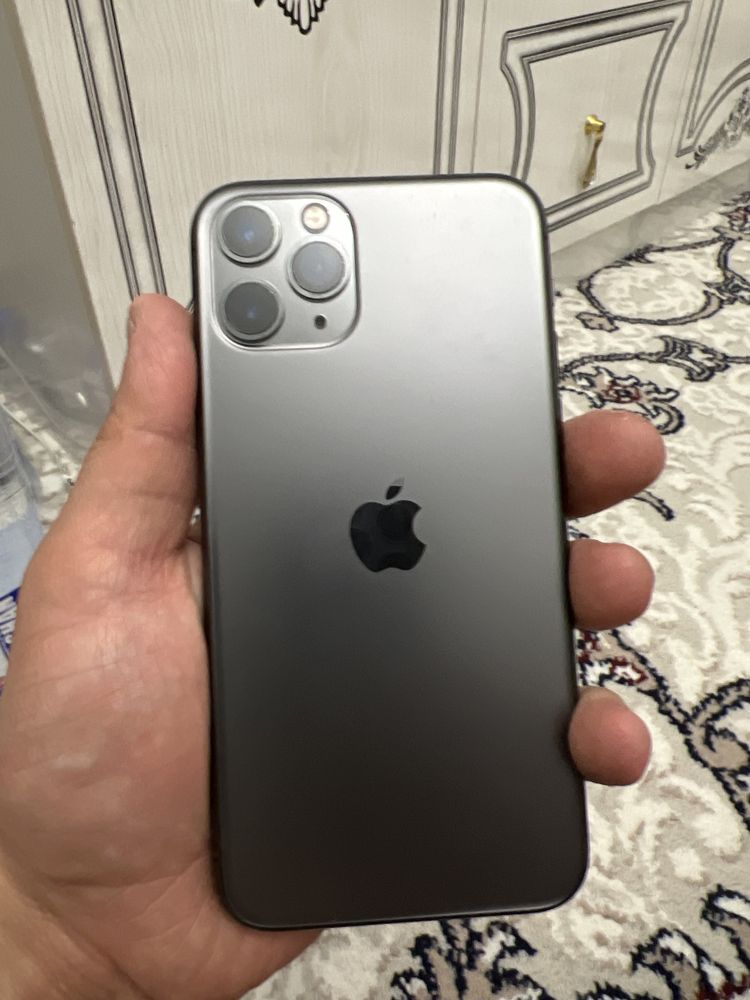 iPhone 11pro 64 qora holati alo