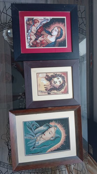 Tablouri din goblen custe manual