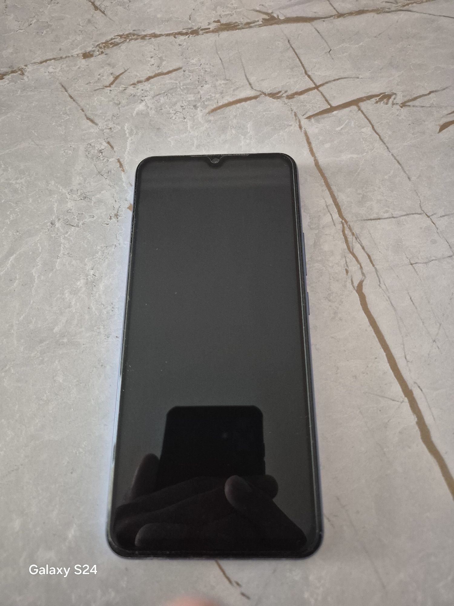 Смартфон Vivo V21e