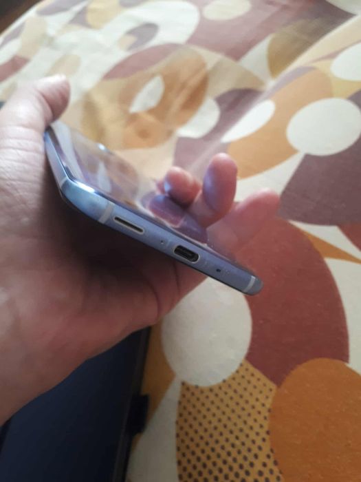 Vand sau schimb htc u11