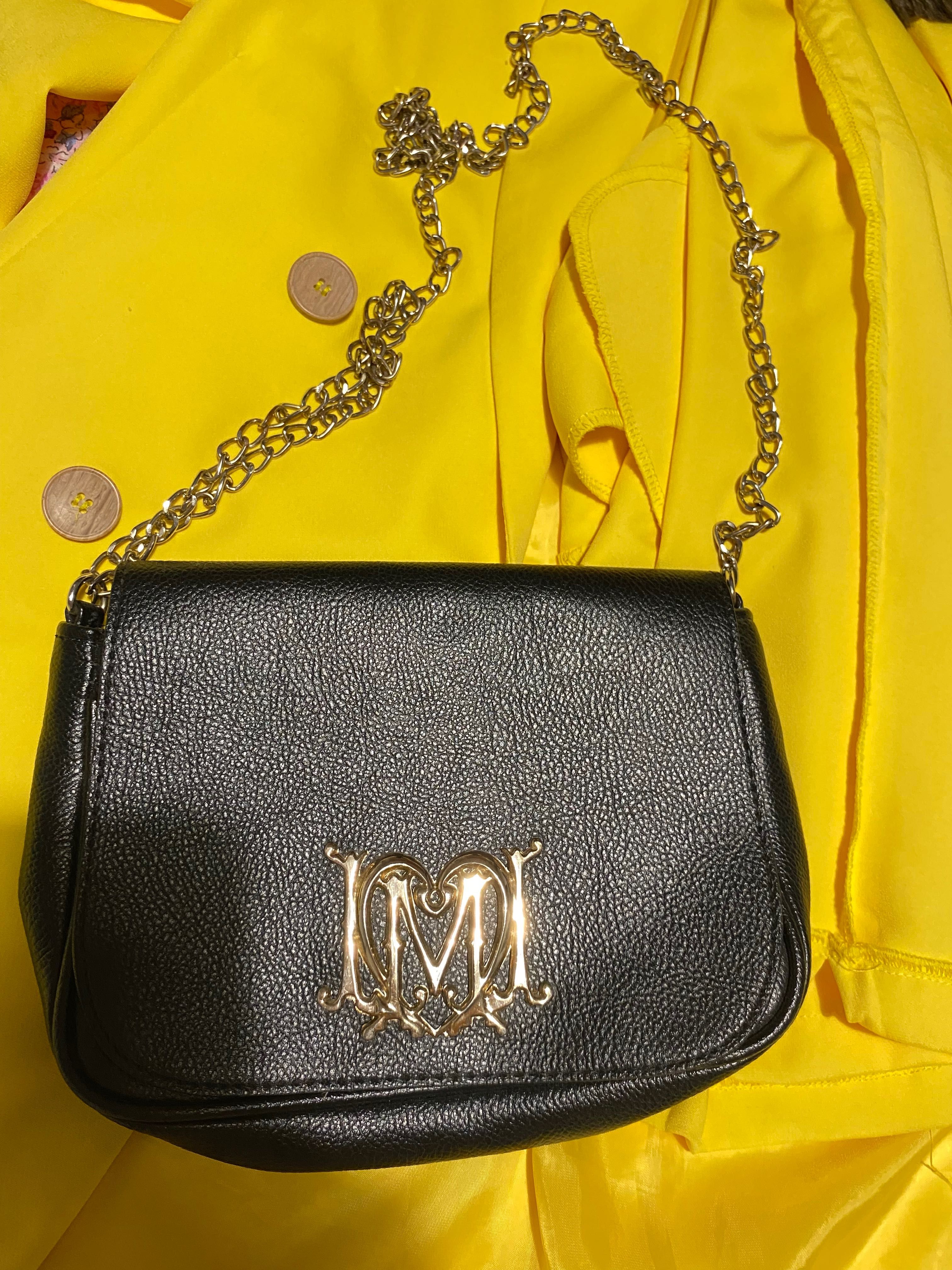 Чанта MOSCHINO в отлично състояние